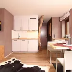 Bromm Guest house 4*
