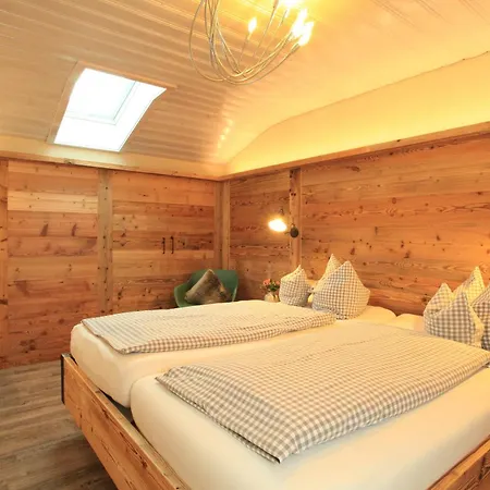 Bromm Guest house