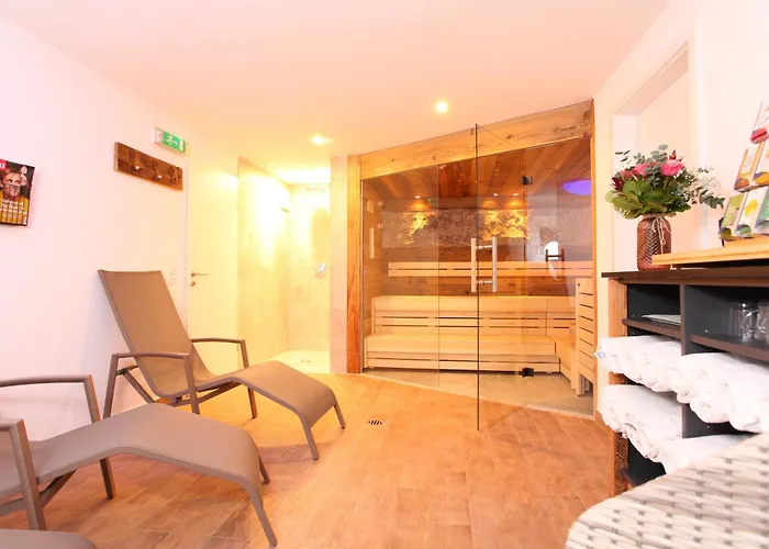 Bromm Guest house 4*