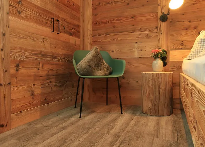 Bromm Guest house 4*